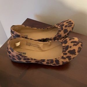 Mossimo leopard flats